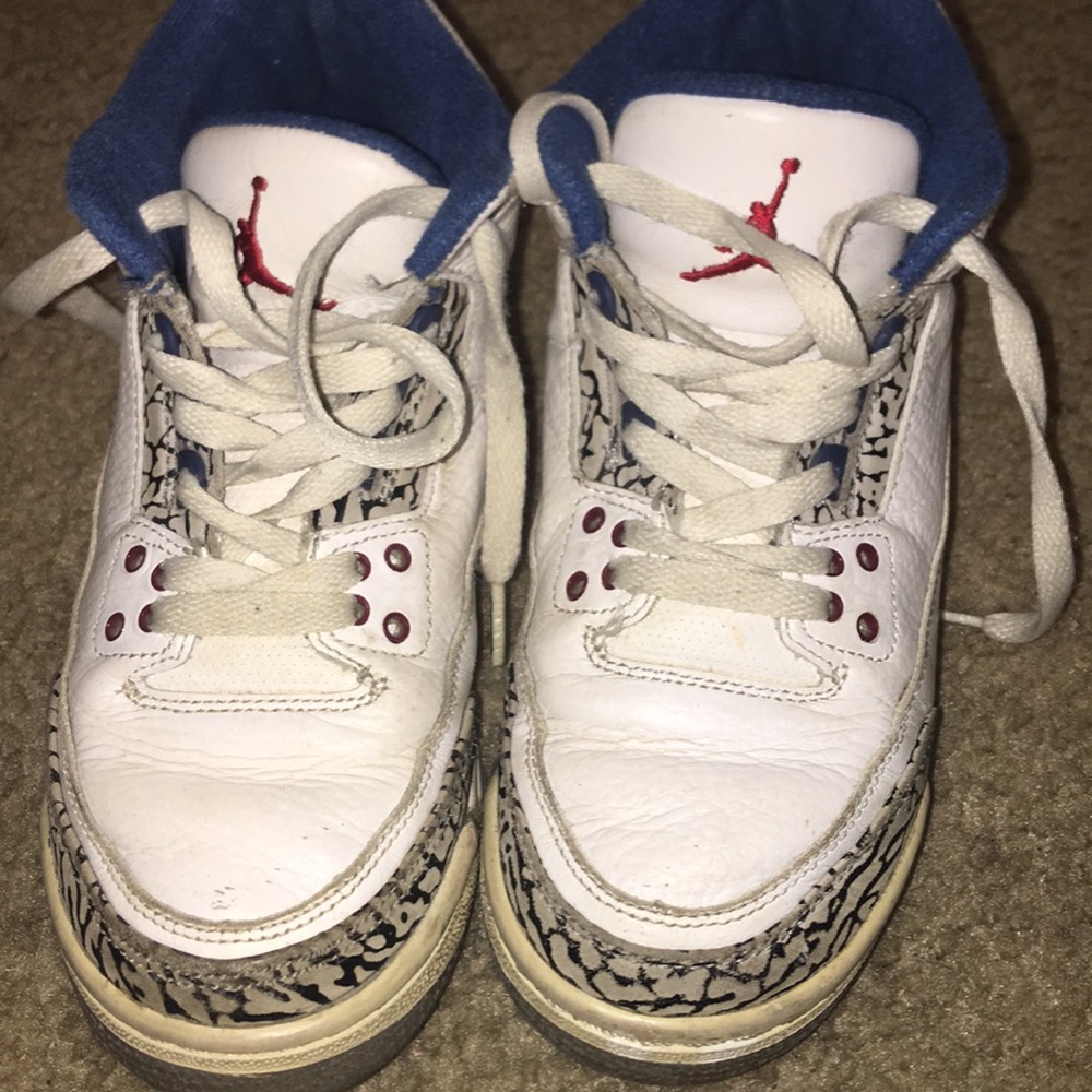 Retro Jordan 3s True Blue Size 5Y